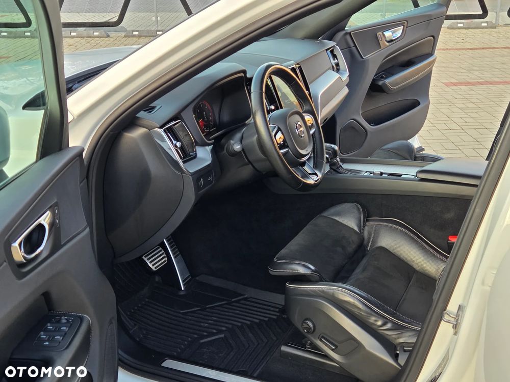 Volvo XC 60 - 30