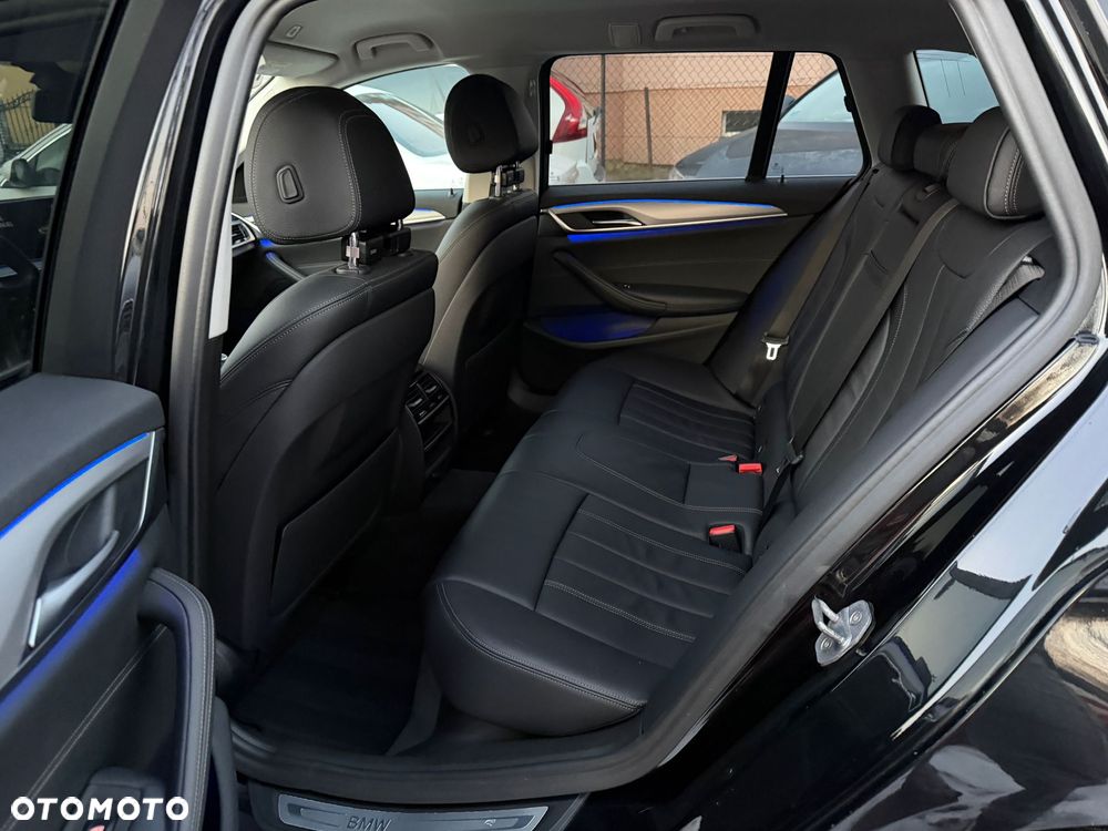 BMW Seria 5 520d Luxury Line - 13