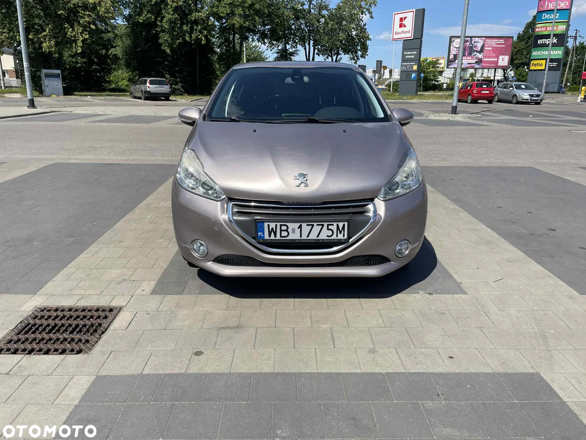 Peugeot 208 - 28