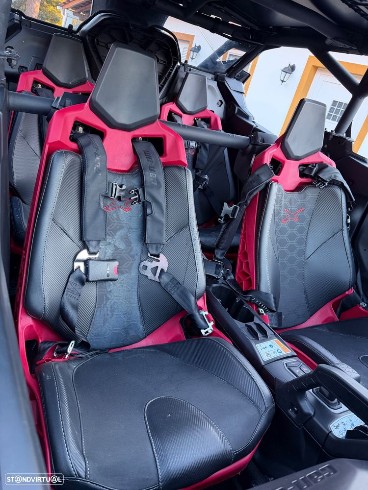 Can-Am Maverick R Max - 9