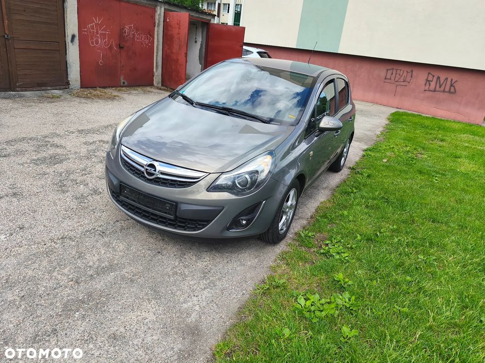 Opel Corsa 1.4 16V Color Edition - 14
