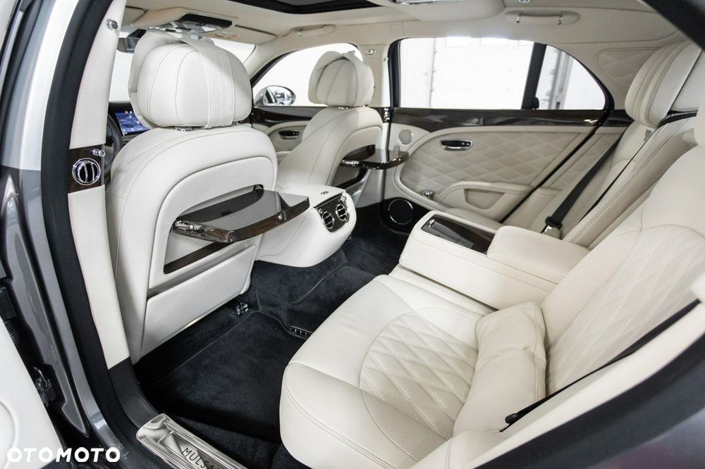 Bentley Mulsanne Speed - 28