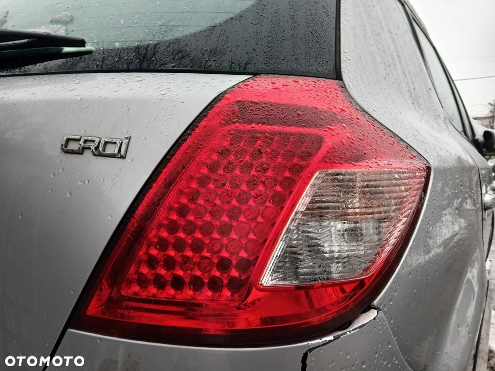 Kia Ceed HB Lampa tylna lewa, prawa-uszkodzone - 1