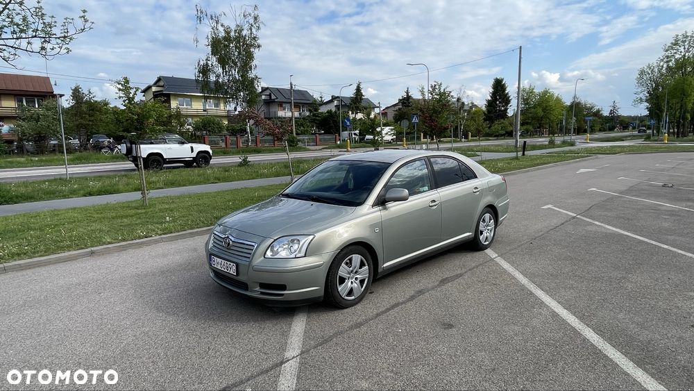 Toyota Avensis - 7