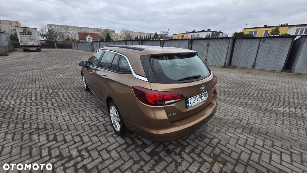 Opel Astra 1.4 T Enjoy - 4