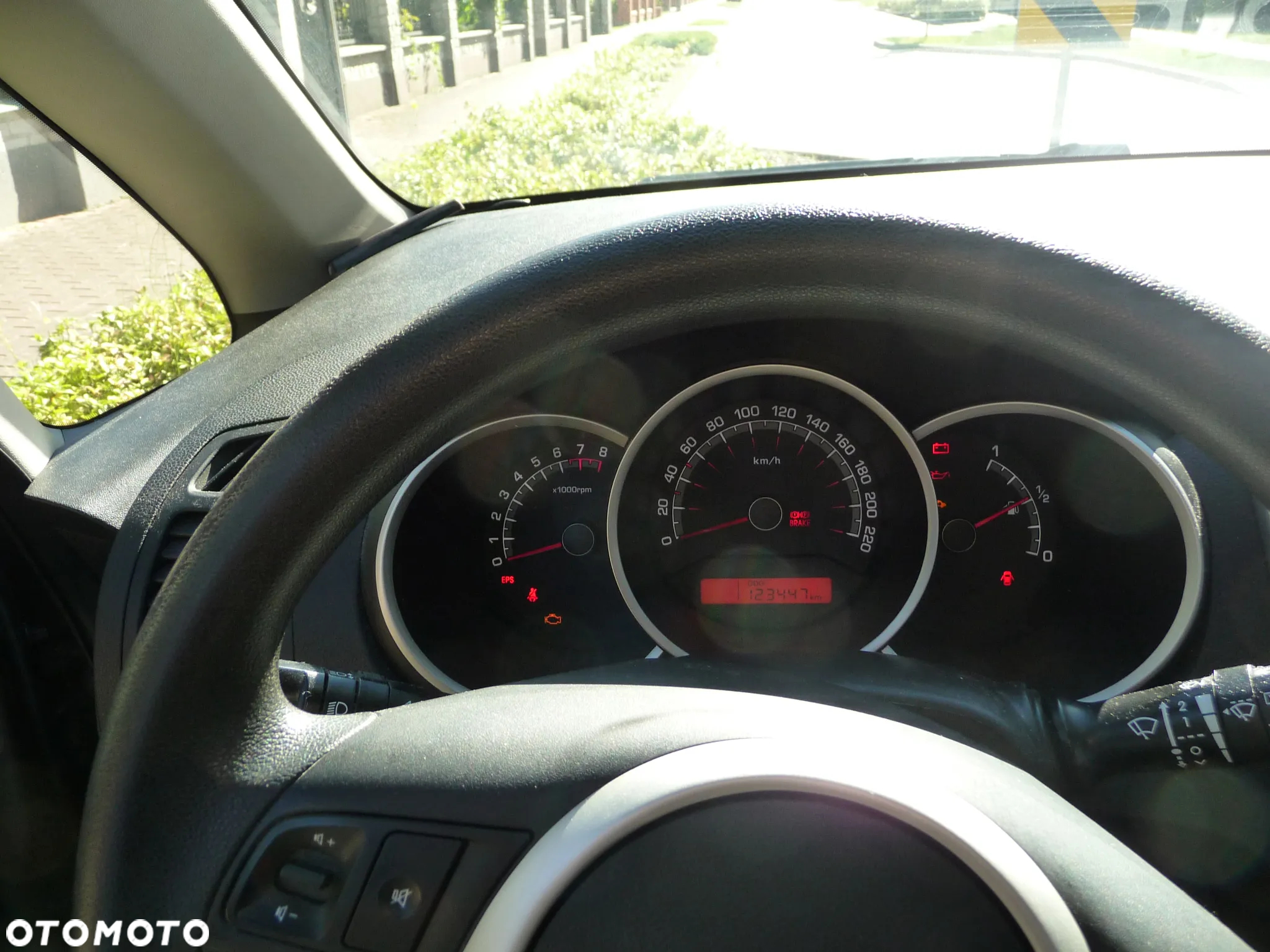 Kia Venga - 8