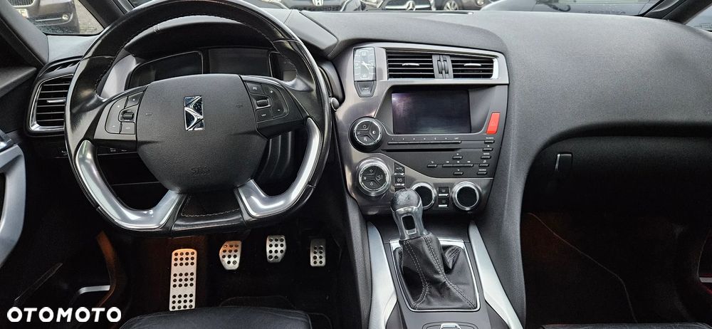Citroën DS5 THP 200 SoChic - 9