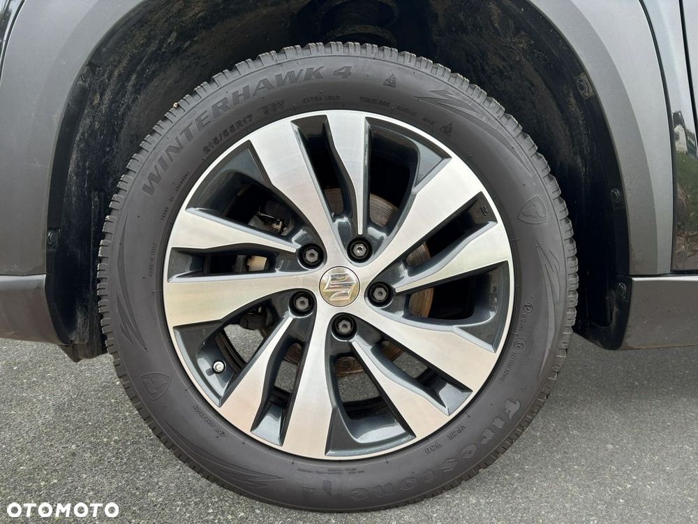 Suzuki S-Cross 2023