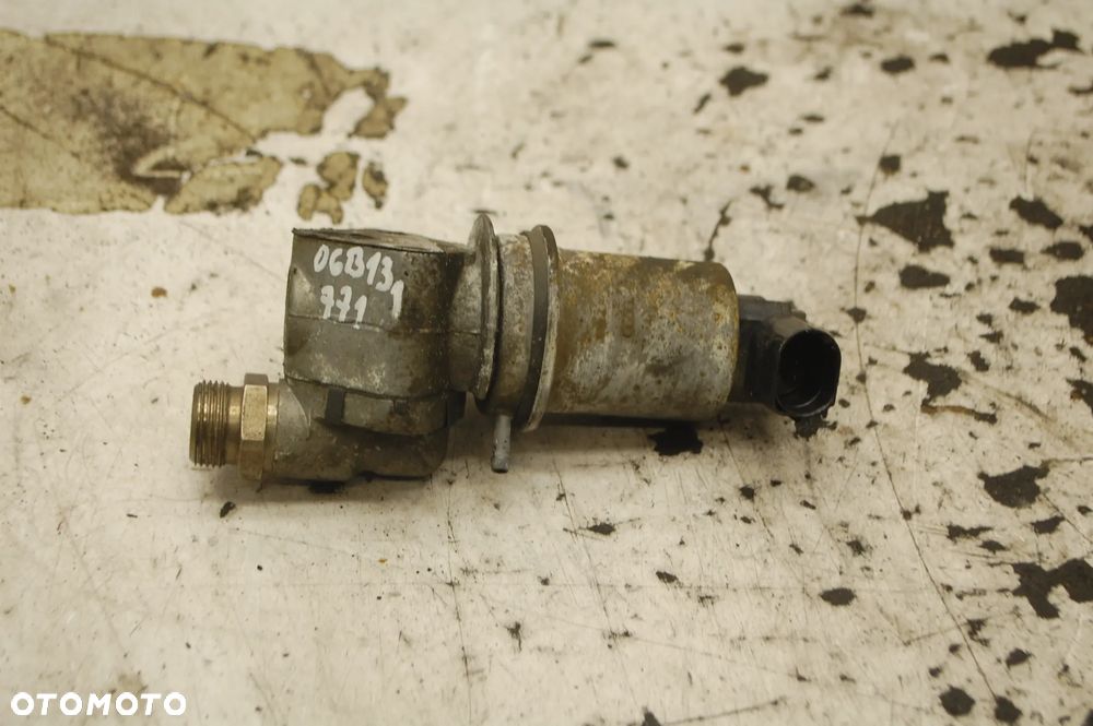 ZAWÓR EGR 06B131771 AUDI A4 B6 B7 1.6 ALZ VW PASSAT B5 - 3