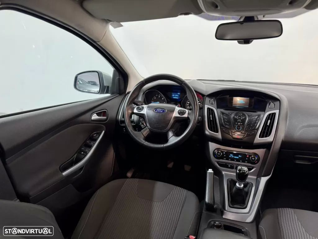 Ford Focus SW 1.6 TDCi Titanium Best - 33
