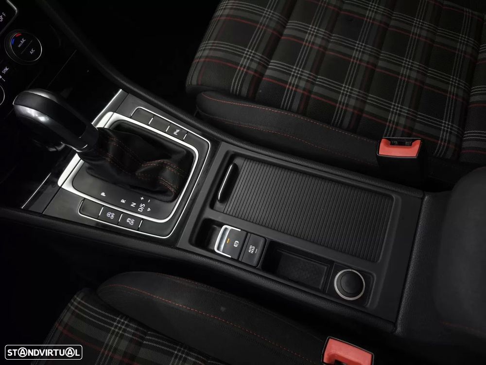 VW Golf 2.0 TSi GTi DSG Performance - 39