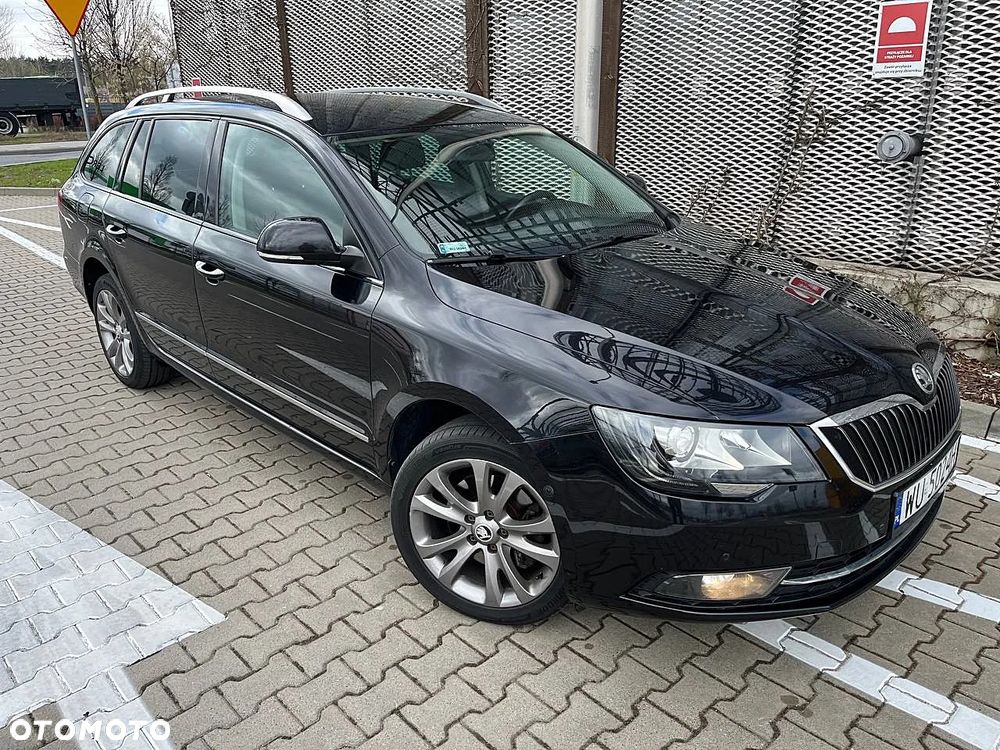 Skoda Superb 2.0 TDI 4x4 L&K DSG - 2