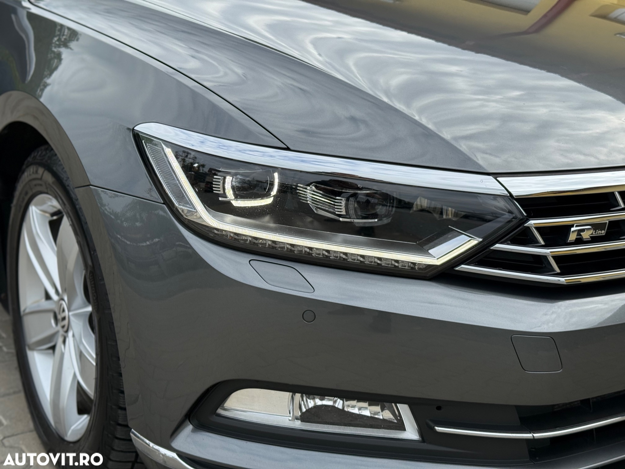 Volkswagen Passat 2.0 TDI DSG Highline - 39