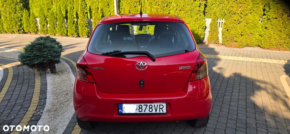 Toyota Yaris 1.3 Luna A/C - 25