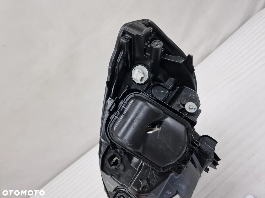 RENAULT KANGOO II LIFT 13- PRAWA LAMPA PRZEDNIA PRZÓD , NR KOITO 100-17766 , NR AUKCJI LL593 - 12