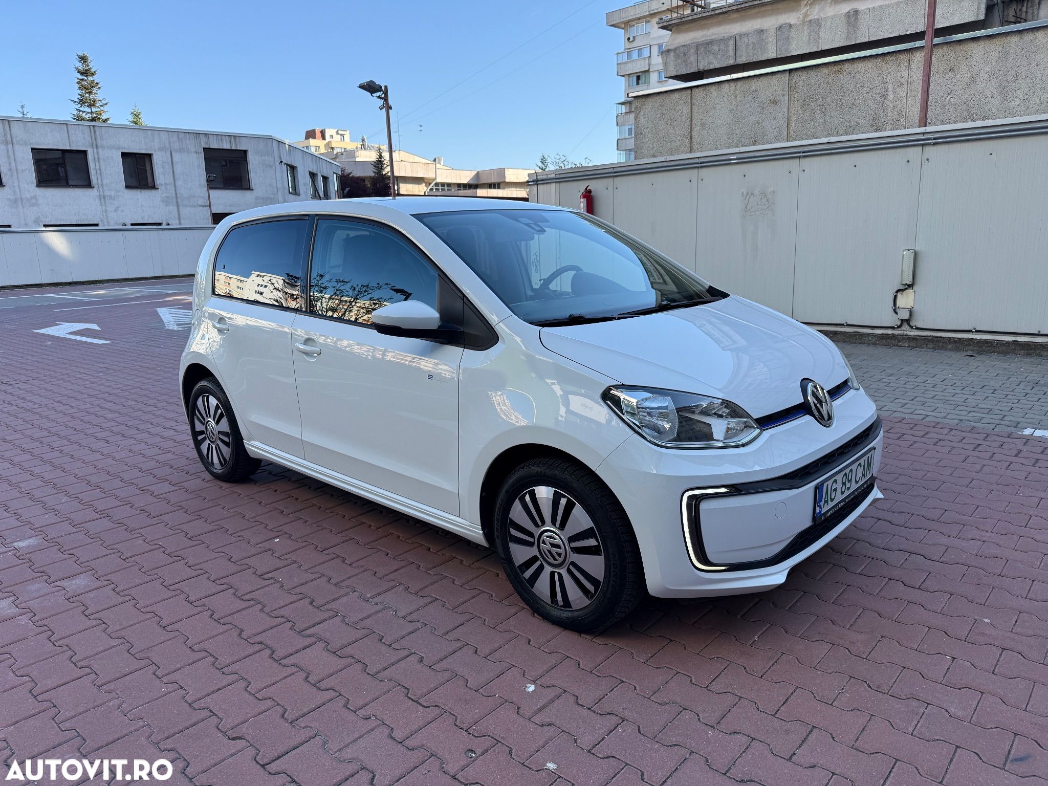Volkswagen up! e-up! 32.3 kWh - 1