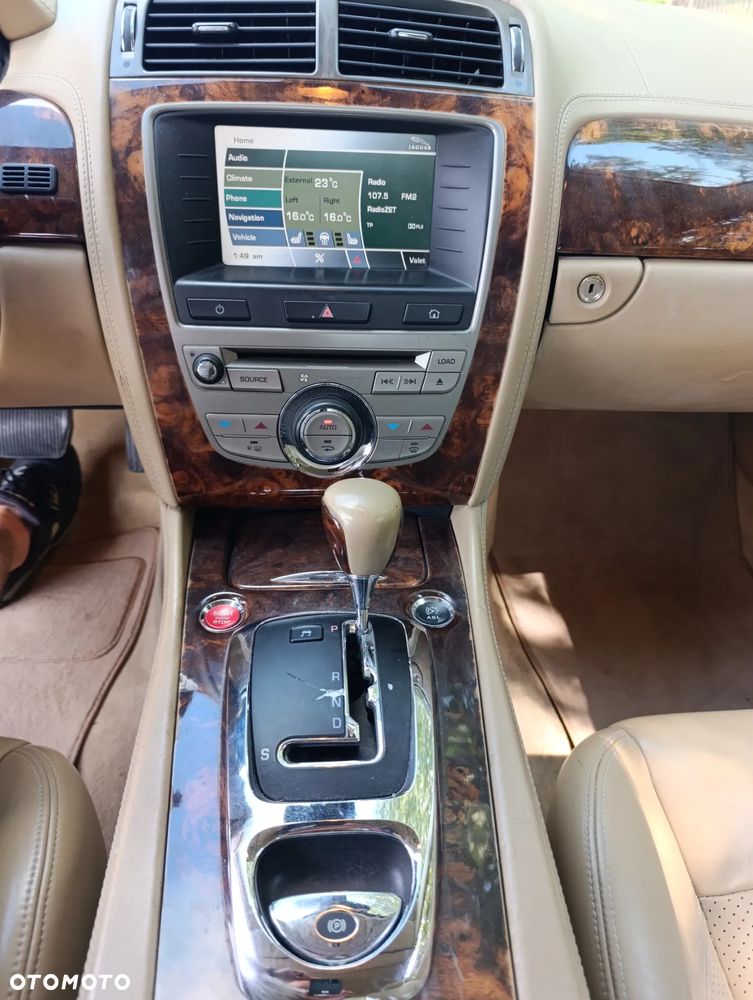 Jaguar XK 4.2 Cabriolet - 10