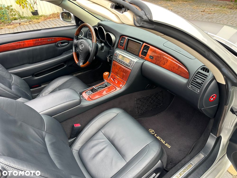 Lexus SC Prestige - 33
