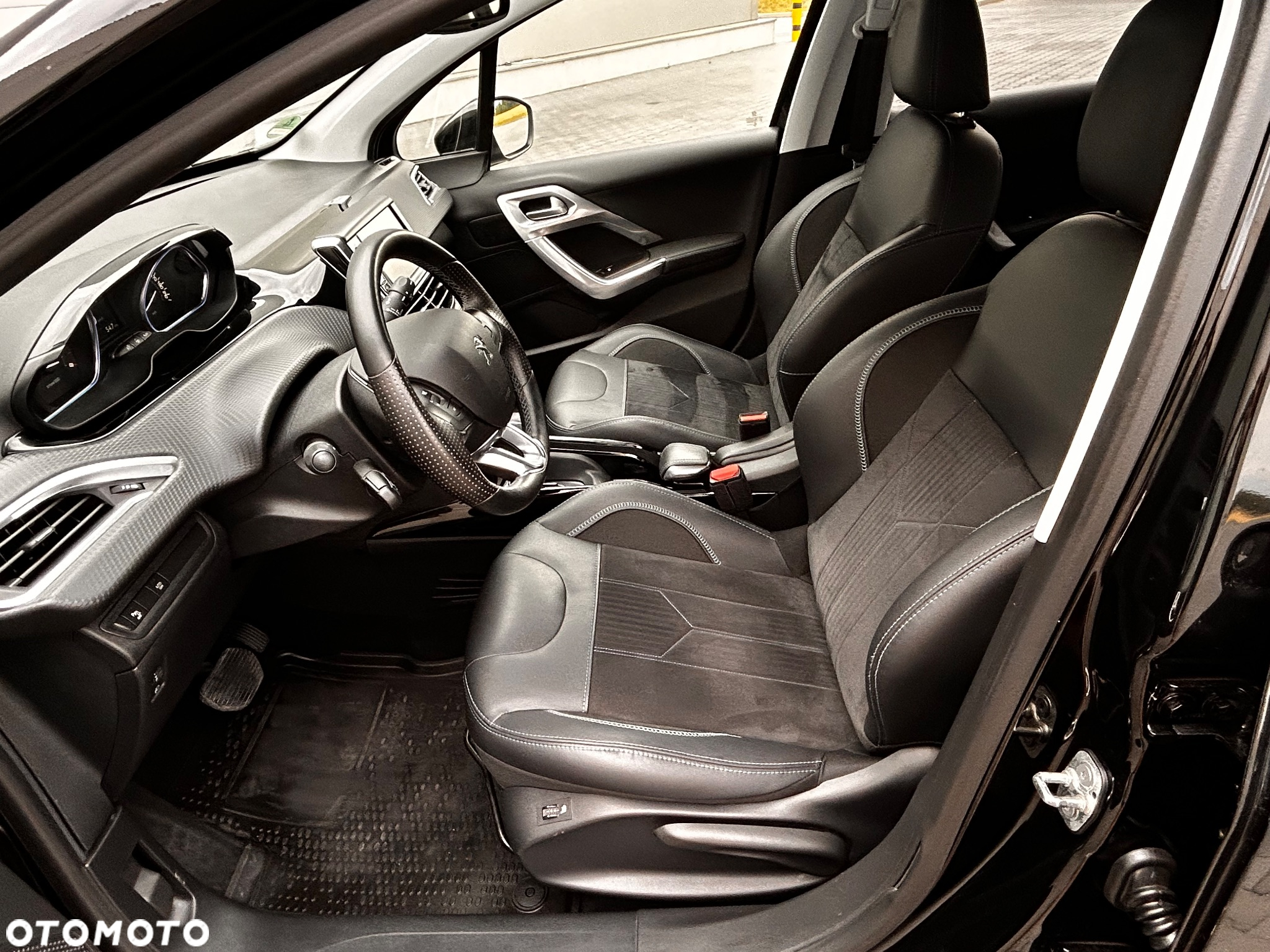 Peugeot 2008 BlueHDi FAP 120 STOP & START EAT6 Crossway - 25