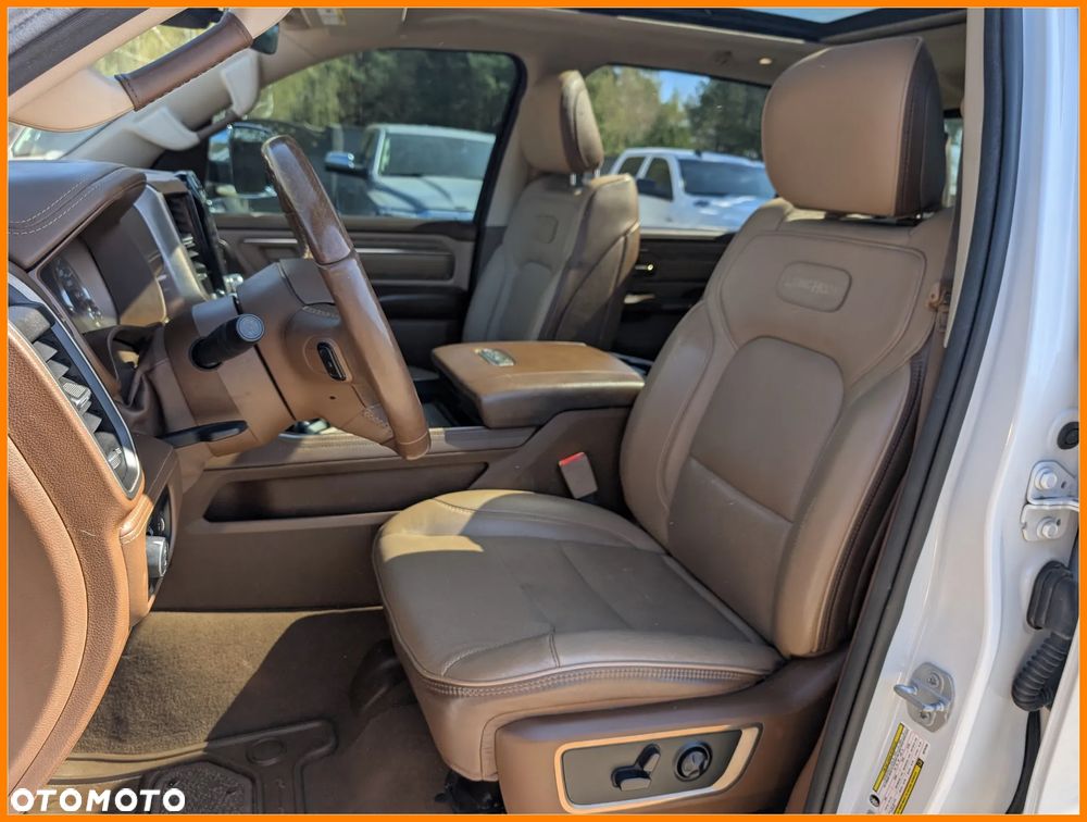 RAM 1500 Crew Cab Longhorn - 14