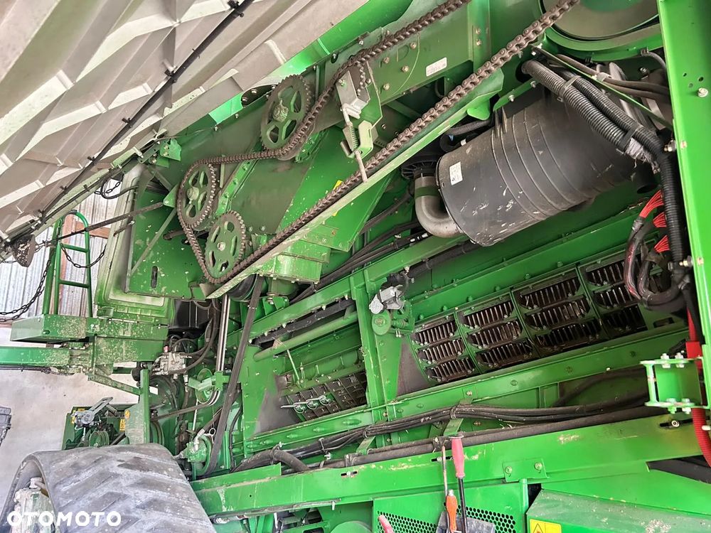 John Deere S690I - 8