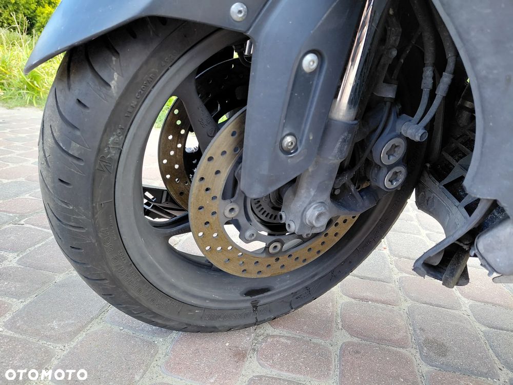 Yamaha Tmax - 17
