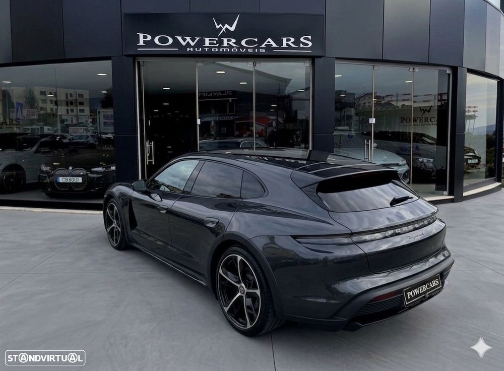 Porsche Taycan Cross Turismo 4 - 15