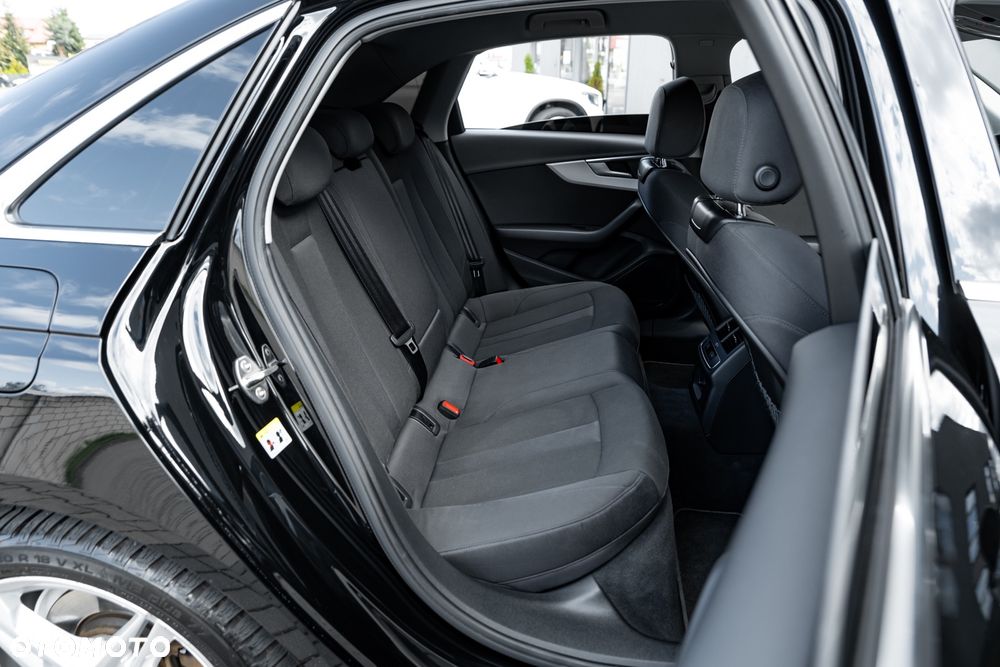 Audi A4 Limousine 35 TFSI mHEV S tronic - 20