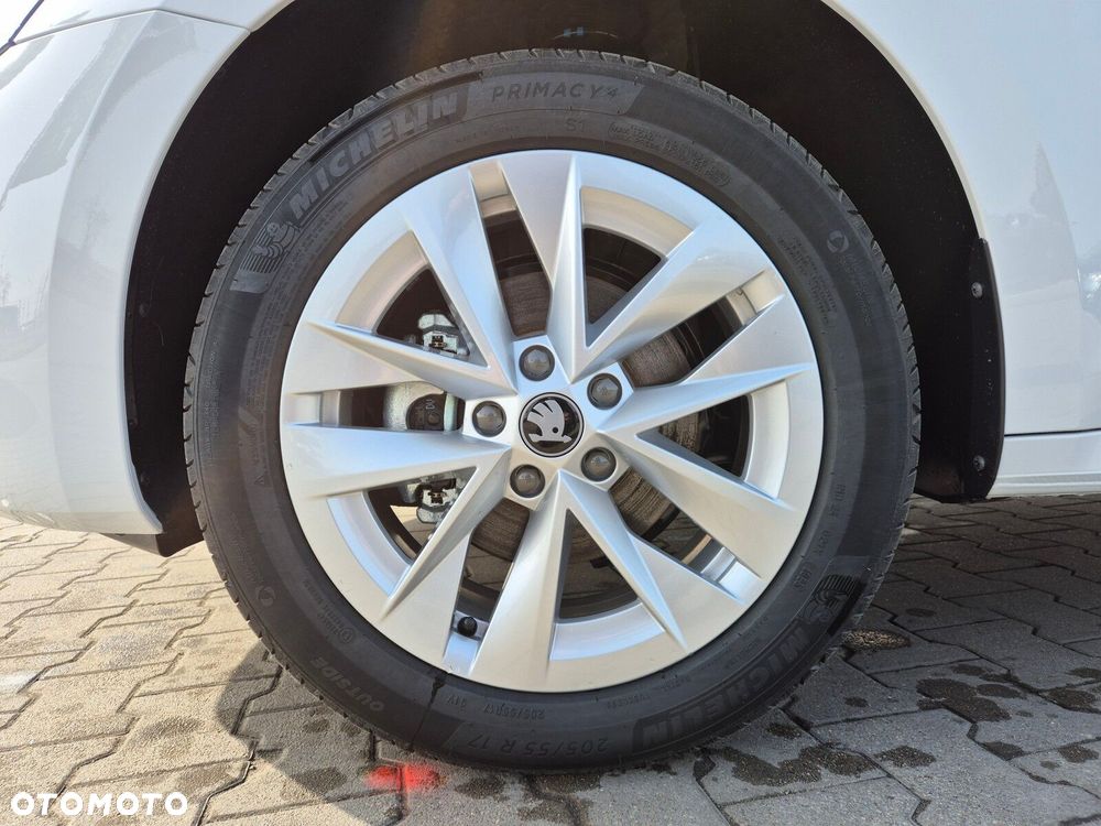 Skoda Octavia 1.5 TSI Selection - 9