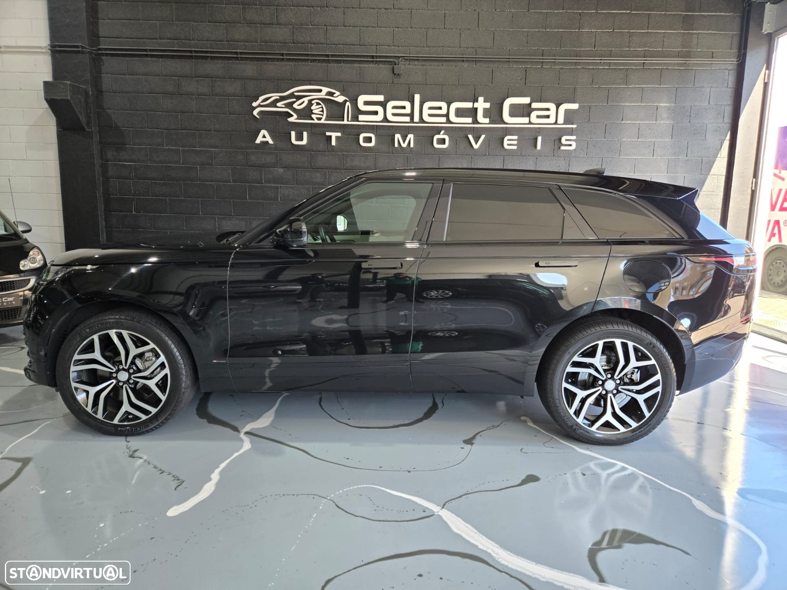 Land Rover Range Rover Velar 2.0 P400e AWD R-Dynamic S - 4