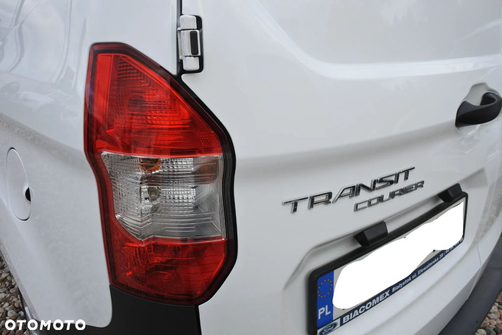 Ford TRANSIT COURIER - 27