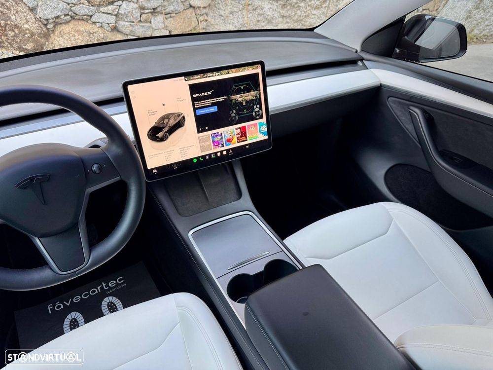 Tesla Model Y Long Range Tração Integral - 34