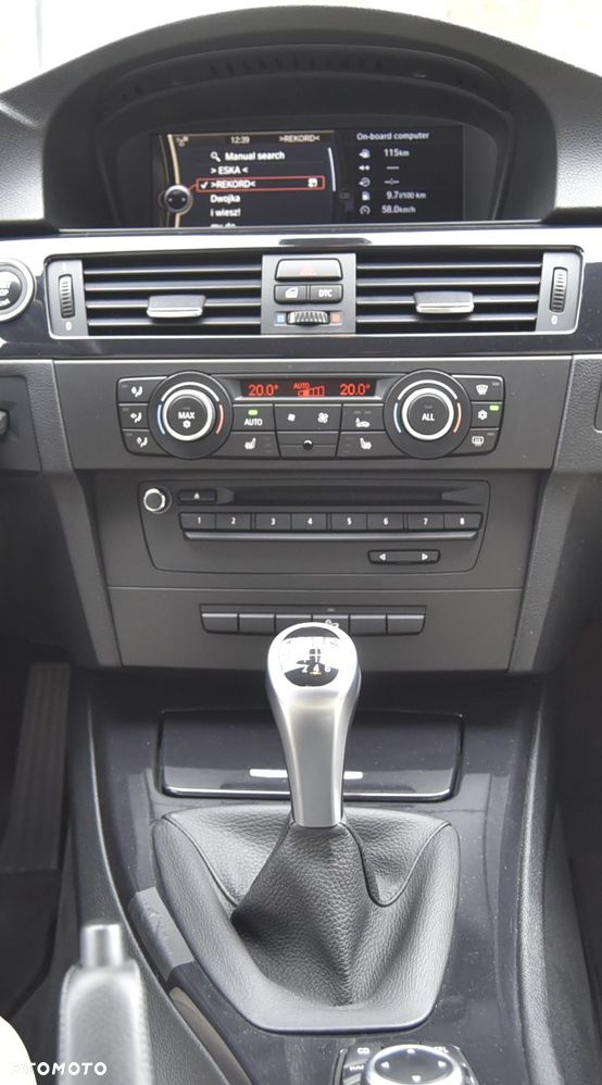 BMW Seria 3 325i xDrive Edition Exclusive - 25