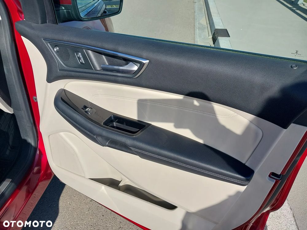 Ford Edge - 15