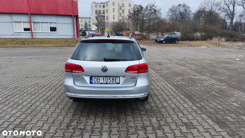 Volkswagen Passat 2.0 TDI BlueMotion Technology Comfortline - 5