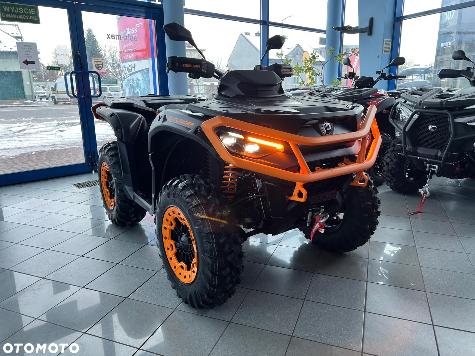 Can-Am Outlander - 17