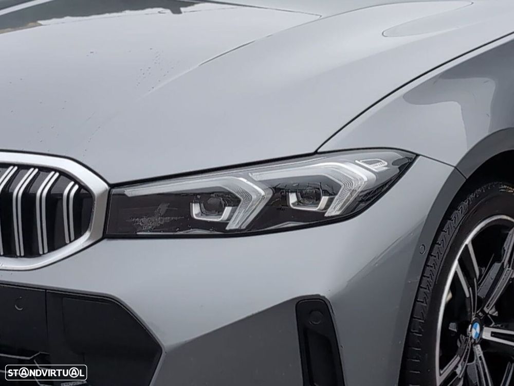 BMW 330 e Pack Desportivo M Auto - 6