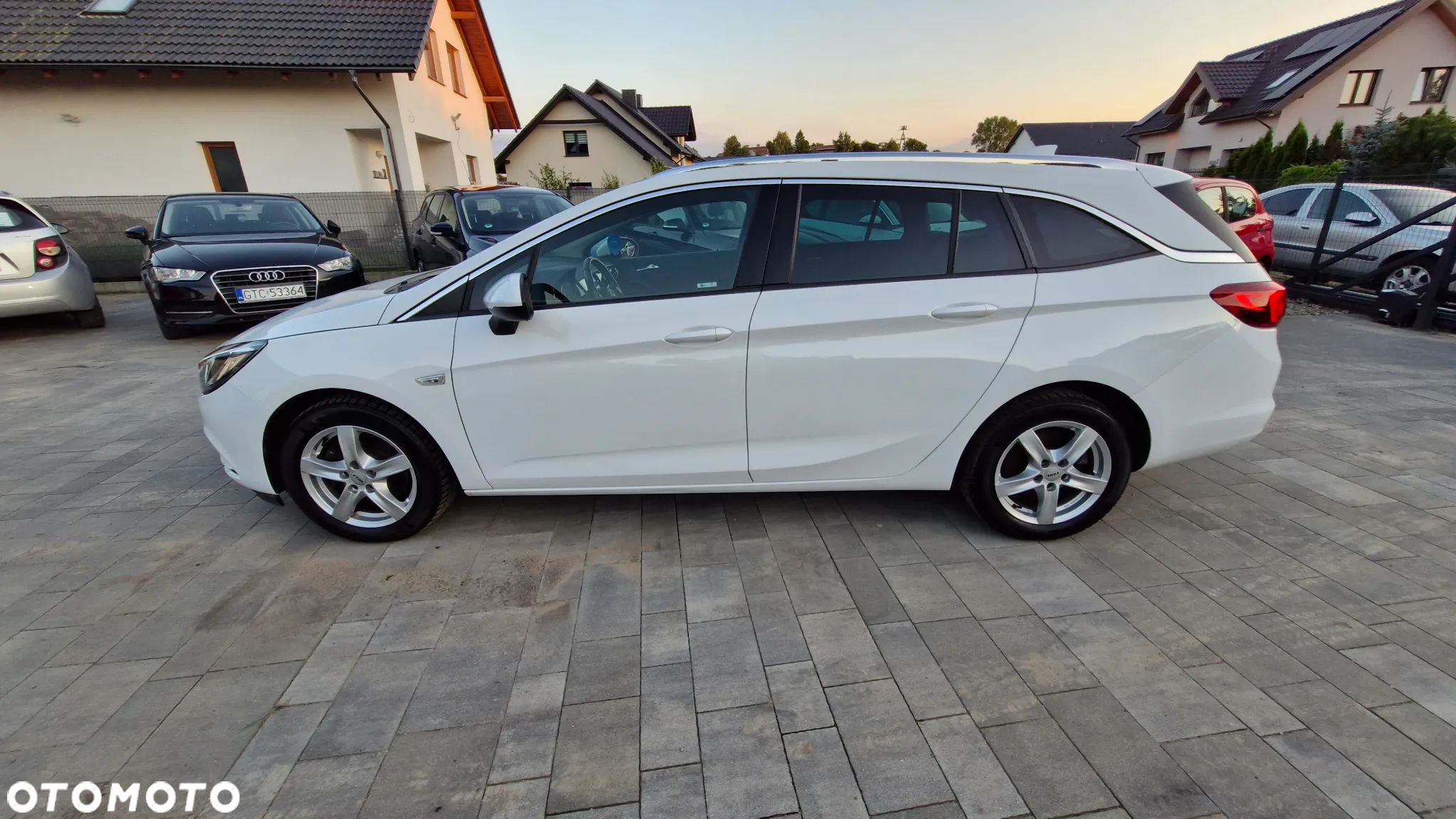 Opel Astra 1.6 D Start/Stop Sports Tourer Business - 5