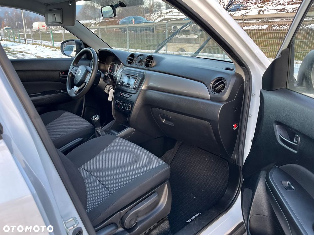 Suzuki Vitara 1.6 Comfort 2WD - 14
