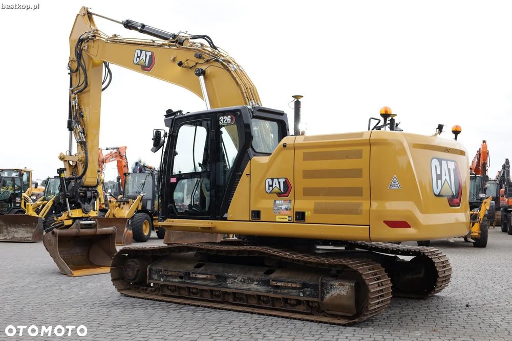 Caterpillar CAT 326 - 5