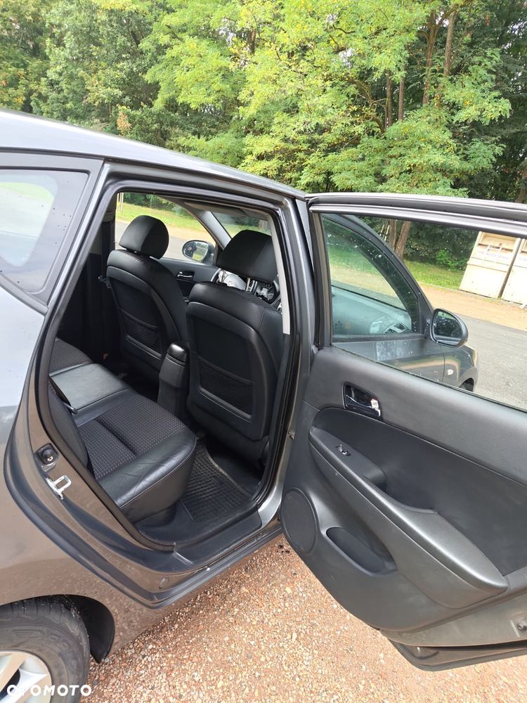 Hyundai i30 1.6 Style - 11