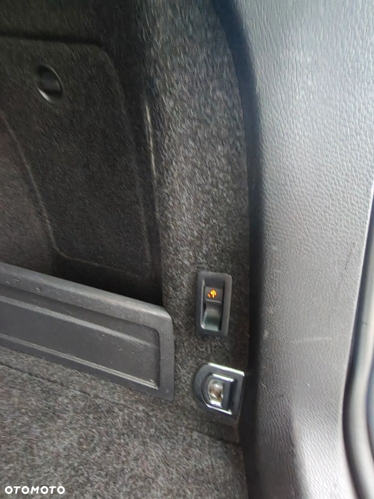 Volkswagen Passat - 15