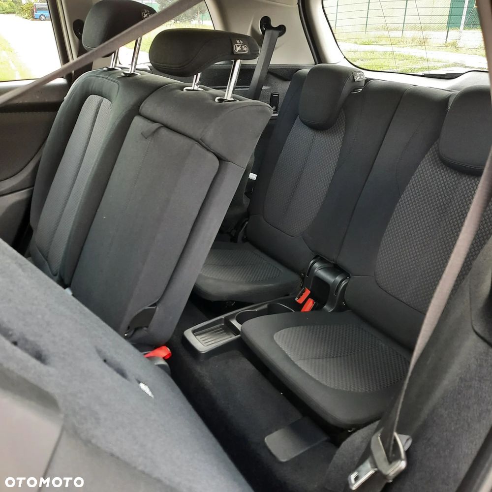 BMW Seria 2 218d Gran Tourer - 30