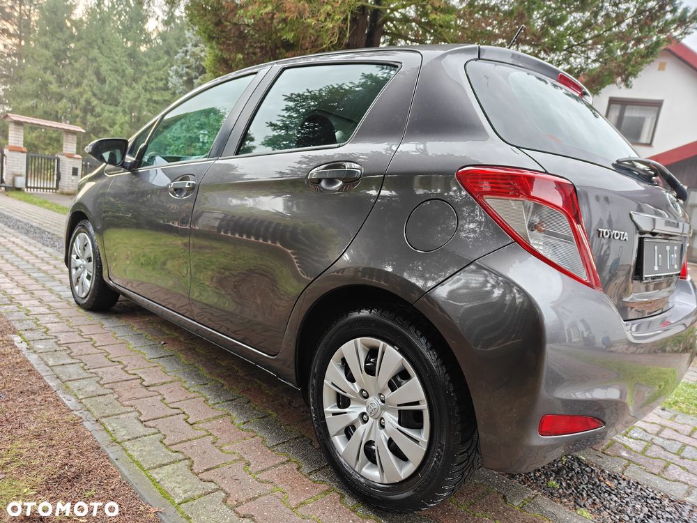 Toyota Yaris - 33