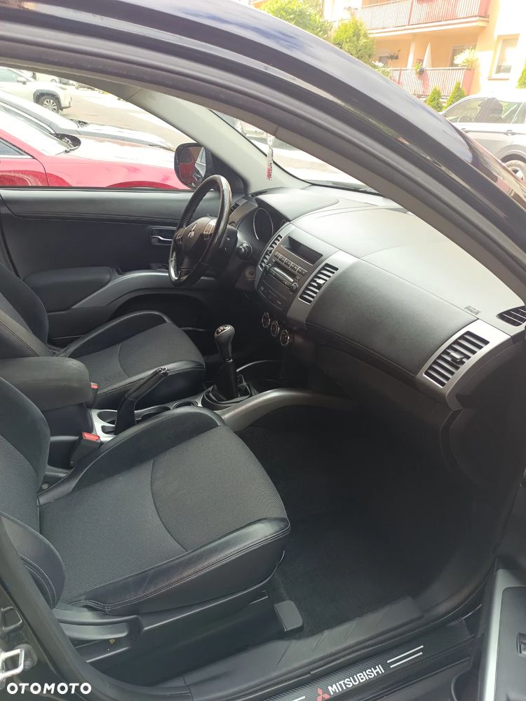 Mitsubishi Outlander 2.0 Invite 2WD EU5 - 7