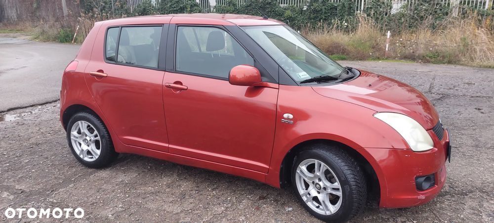 Suzuki Swift 1.3 DDiS Comfort - 1