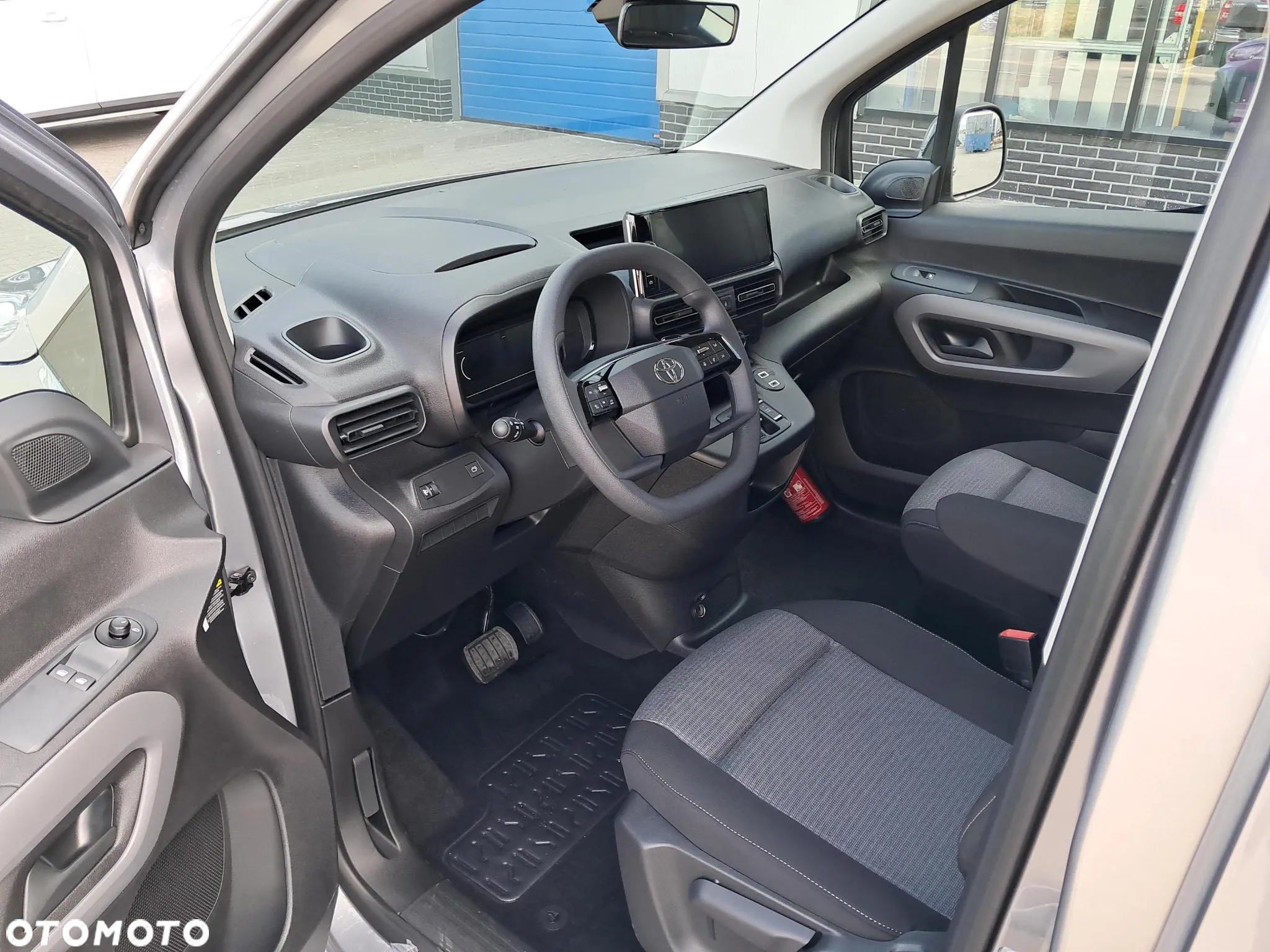 Toyota Proace City Verso Long 1.5 D-4D Business - 12