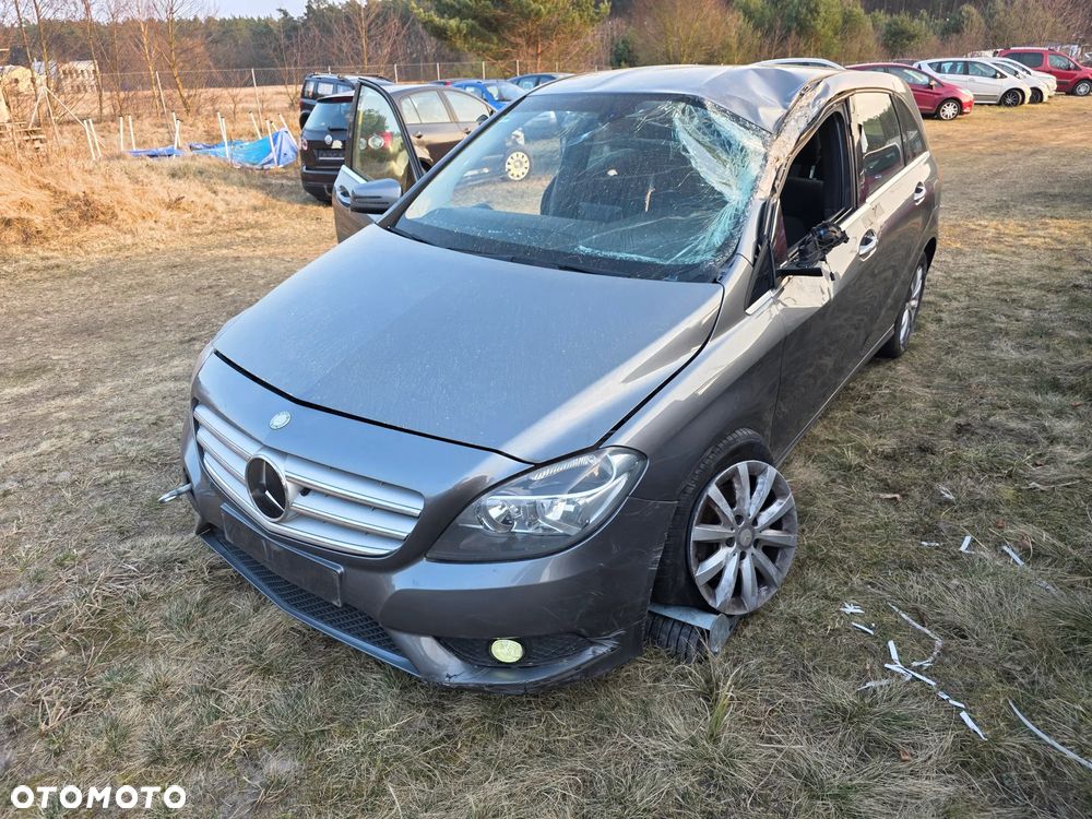 Mercedes-Benz Klasa B 180 CDI (BlueEFFICIENCY) - 8