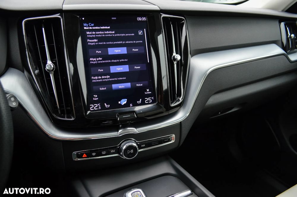 Volvo XC 60 T8 Twin Engine AWD Geartronic Inscription - 25