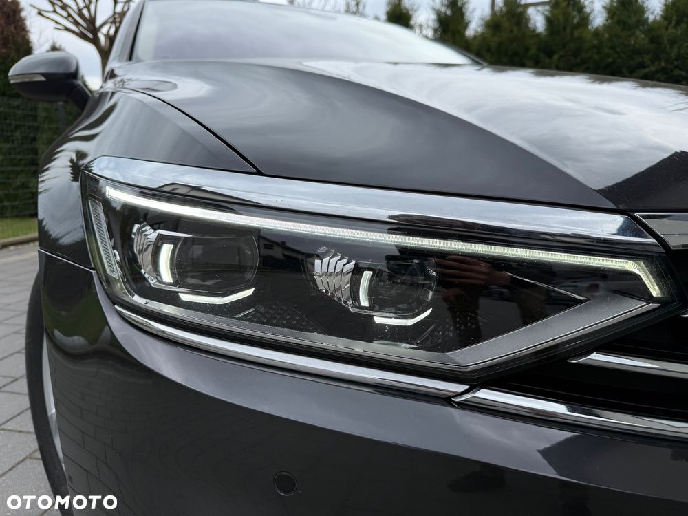 Volkswagen Passat - 8